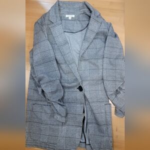 Max Studio Black and White Houndstooth Jacket
